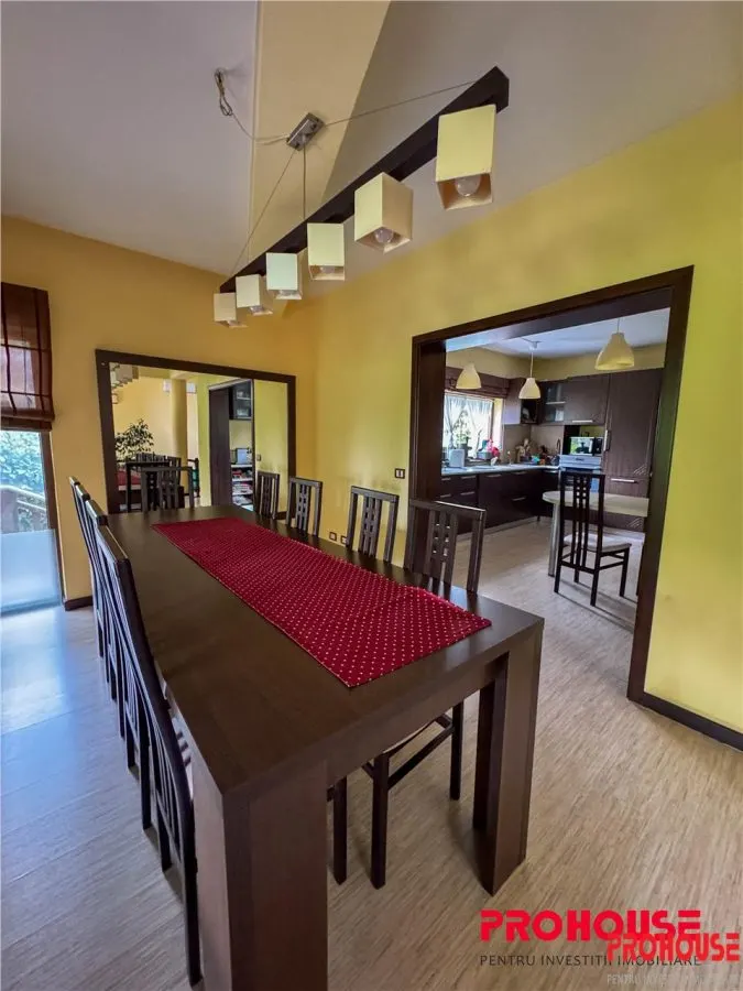 Vila exclusivistă de vânzare în Șerbănești – Eleganță, confort și intimitate  - foto 15