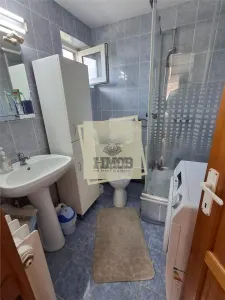 Apartament la casa 78 mpu pivnita| curte si parcare zona Sub-Arini - foto 13
