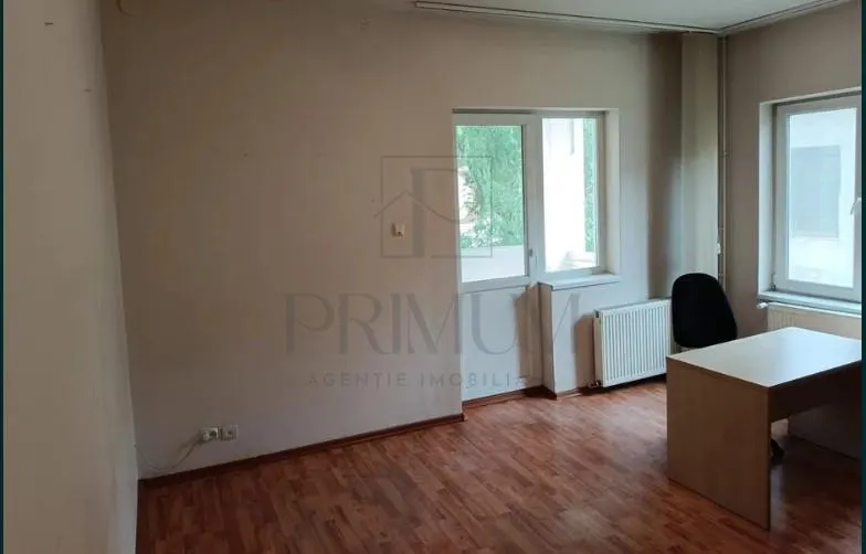 Spatiu birouri 3 camere - Ultracentral - foto 3