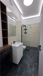 Apartament 2 camere de lux, Semicentral, etaj 1, prima inchiere, terasa, AC, parcare - foto 10