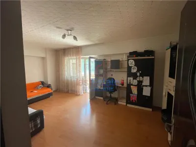 Apartament 3 camere, etaj 1, zona linistita - Nicolina - Iasi