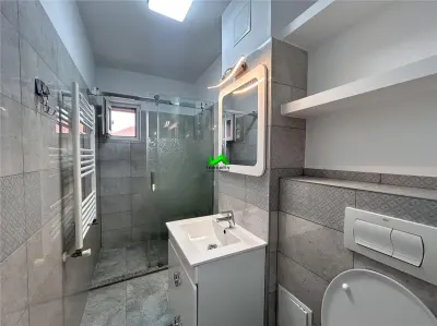 Apartament de inchiriat 3 camere 2 bai Sibiu Strand - foto 10