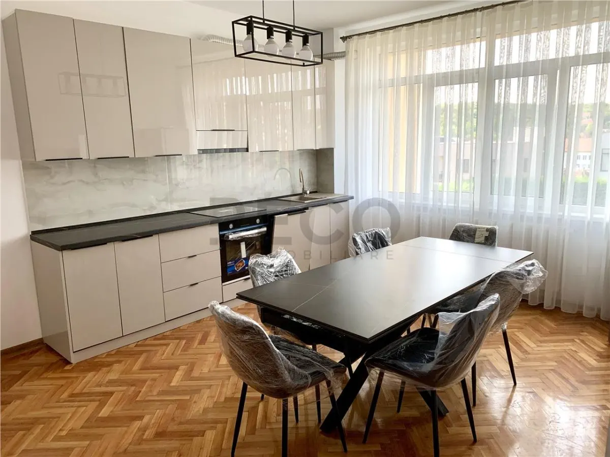 RECO Apartament spatios la casa, cu gradina si priveliste deosebita 83 mp  utili - foto 1