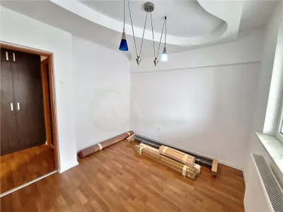 Apartament 3 mobilat si utilat, 2 bai, 2 balcoane, Ultracentral-Bacau - foto 5