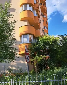 Apartament 3 camere | Nerva Traian | Sector 3 | Parc in fata blocului - foto 6