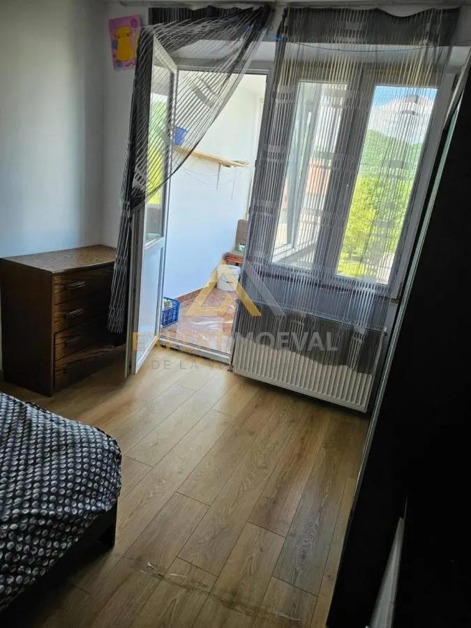 Apartament de închiriat cu 3 dormitoare Regele Mihai - foto 4