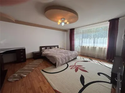 Casa de vanzare cu piscina  zona Vrancei - foto 9