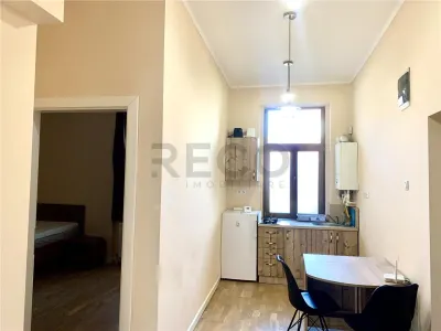 RECO  Apartament de închiriat cu 2 camere, ultracentral, complet renovat 60 mp, etaj 1, aproape de Universitate - foto 7
