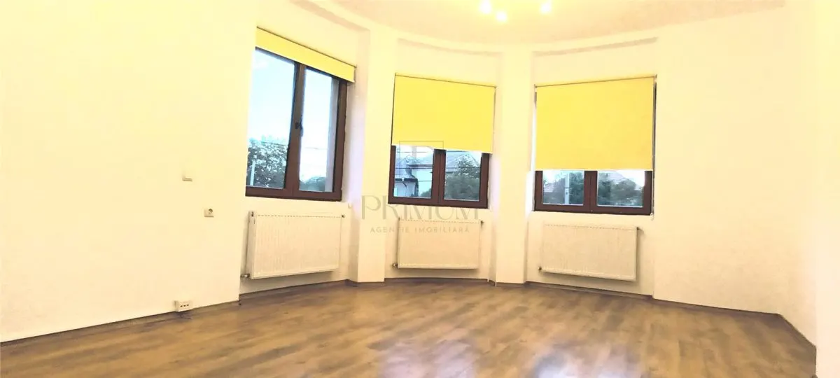 Vila  D+P+1+M de inchiriat pentru birouri 6 camere - Complexul Studentesc - foto 3