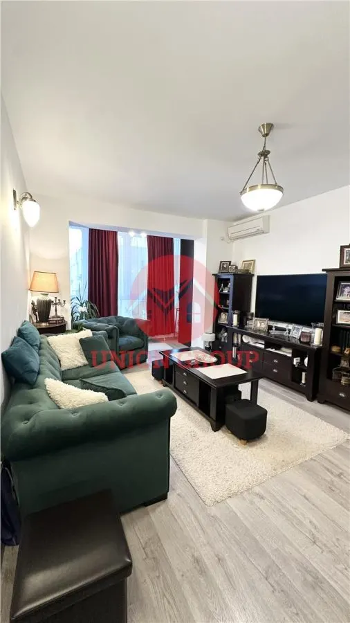 Apartament Impecabil, 3 Camere Decomandat, Zona KM 4-5 - foto 1