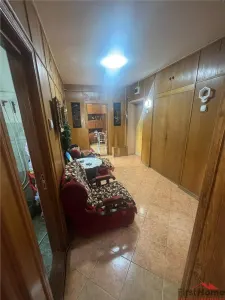 ap 3 cam, Piata Unirii.66 mp utili ,et 2/8 - Focsani