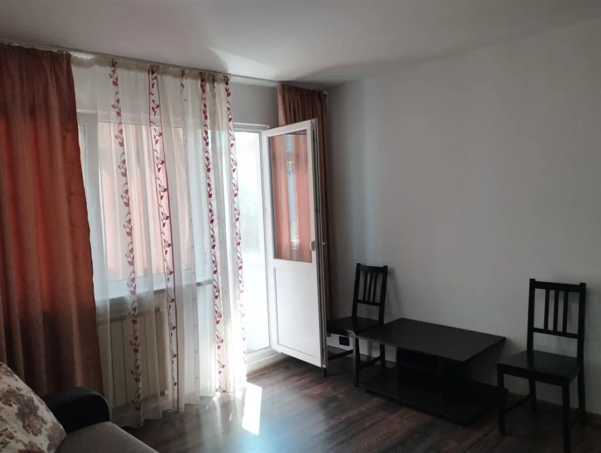 2 camere semidecomandate, Centru - foto 4