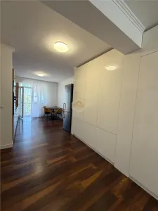 Etaj III | Apartament spatios cu 3 camere - 86 m² | Parcare proprie - foto 9