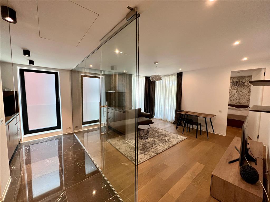 Apartament cu 3 camere de inchiriat  in One Charles De Gaulle - Bucuresti