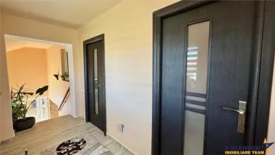 Casa eleganta, curte amenajata, garaj, Brancovenesti, Mures - foto 16