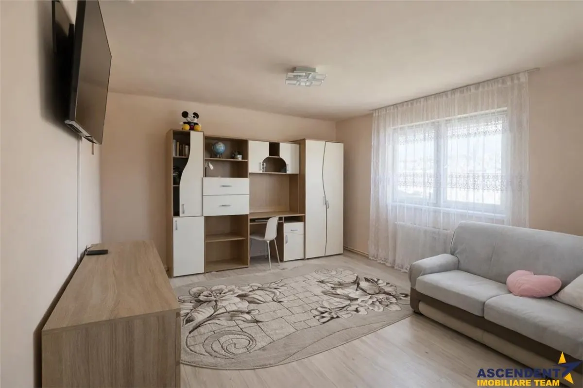 Casa eleganta, curte amenajata, garaj, Brancovenesti, Mures - foto 5