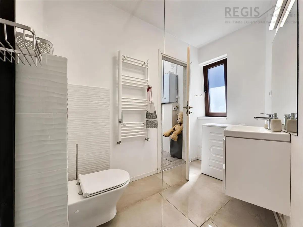 Studio tip loft cu terasa in Centrul Istoric langa primarie - foto 9