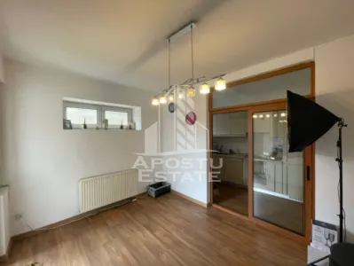 Vila P+2E, 6 camere, 3 bai, garaj dublu, zona Lipovei - foto 8