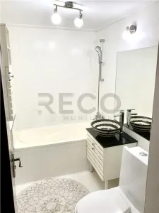 RECO  Apartament cu 3 camere de inchiriat Rogerius Etaj 1, 73 mp - foto 9