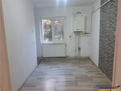 De inchiriat: Spatiu comercial aflat in zona centrala, Sfantu Gheorghe - foto 12
