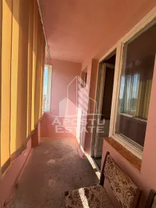 Apartament de vanzare cu 3 camere, 2 bai, 2 balcoane, zona Soarelui - foto 13