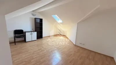 Apartament cu o camera, scara interioara cu acces in pod, zona Sagului - foto 4