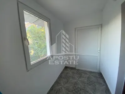 Casa P+1 cu 2 apartamente - pozitie excelenta pe Aleea Ghirodei - foto 12