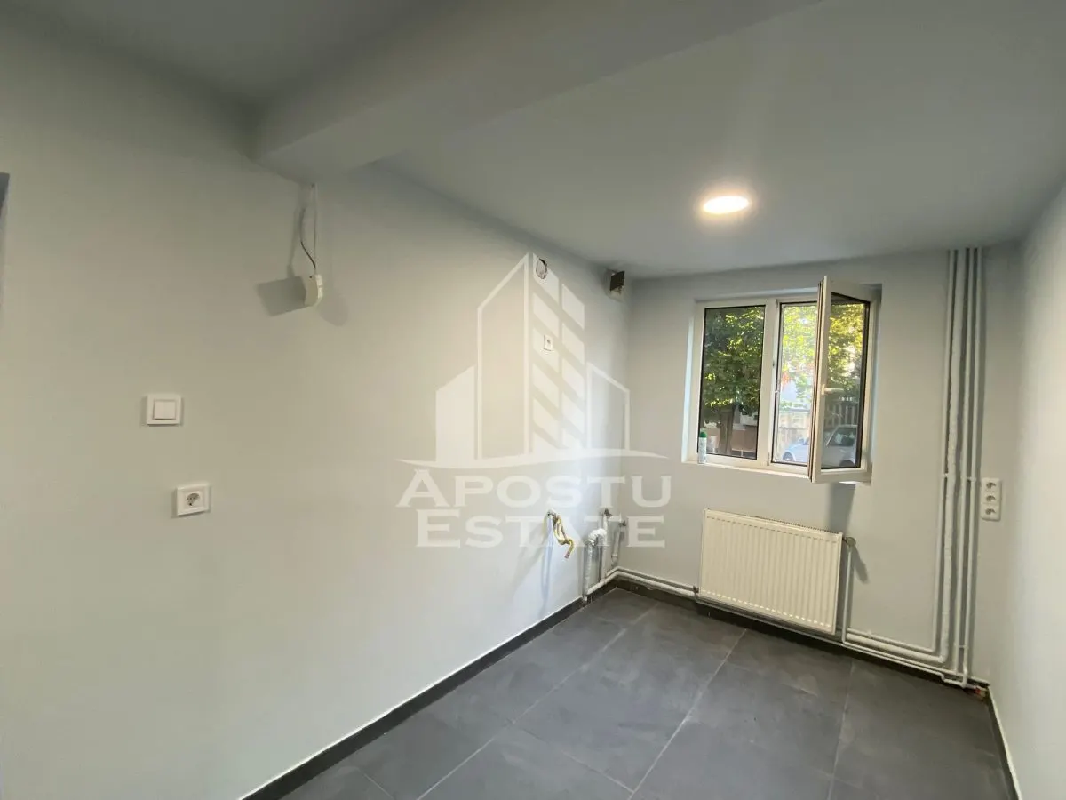 Casa P+1 cu 2 apartamente - pozitie excelenta pe Aleea Ghirodei - foto 25