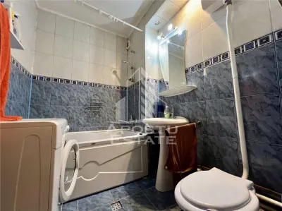 Apartament 2 camere, semidecomandat zona Podgoria. - foto 12