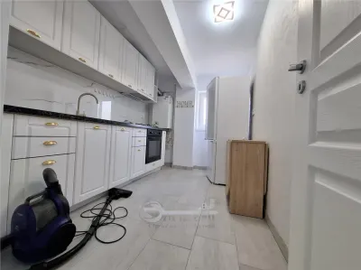 Liber, mobilat, de vanzare apartament 2 camere, Cug Pepiniera - Iasi