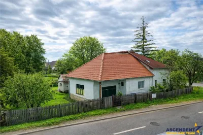 Casa traditionala, cu 709 mp teren intravilan zona apreciabila, Sfantu Gheorghe - Sfantu Gheorghe