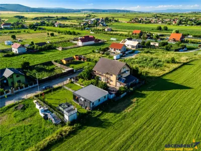 Vila luminoasa, curte individuala, priveliste panoramica spre munti, Harman, Brasov - foto 2