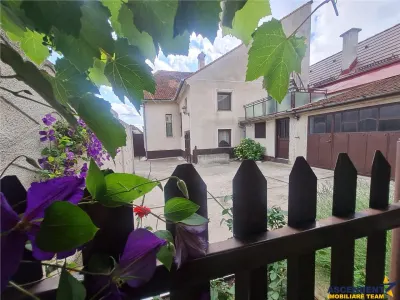Casa cu vatra traditionala, gradina, garaj, facilitati, Codlea, Brasov - foto 6