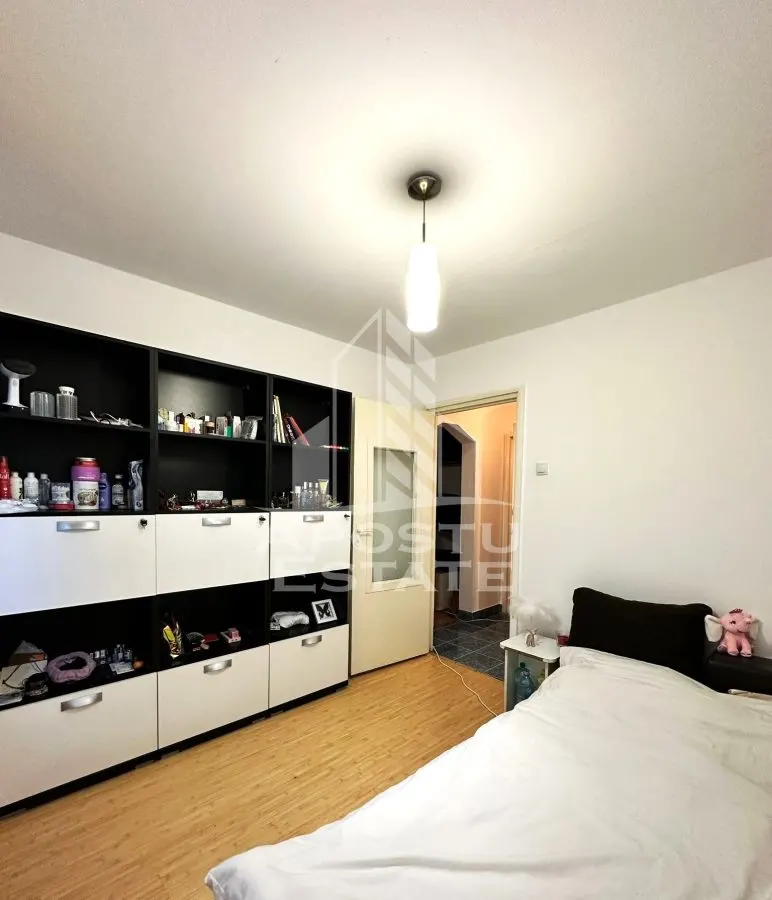 Apartament cu 3 camere, de vanzare, in zona Fortuna, Arad. - foto 3