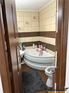 Casa 3camere, renovata, mobilata, utilata, 120mp, teren 500mp Vulcan, Brasov - foto 5