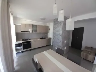 Apartament cu 2 camere, terasa generoasa, parcare privata, Tractorul, Brașov - foto 2