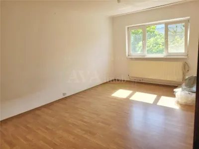 Apartament 2 decomandate, cu centrala, zona Nord - Bacau