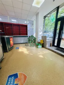 Spatiu comercial - stradal, Micro 3 ! - foto 3