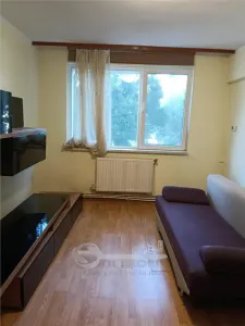 Apartament 2 camere de vânzare, ultracentral, Piața Unirii, etaj 1 - Iasi