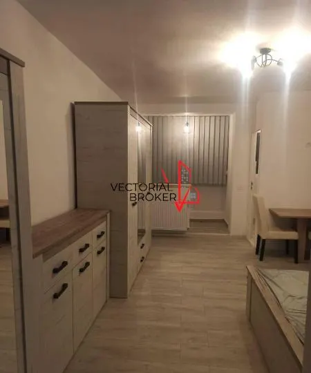 Garsoniera renovata, mobilata, et.3, libera, Basarabia- Costin Georgian - foto 1