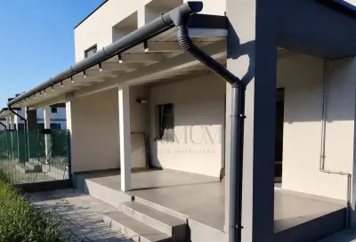 MOSNITA DOUA -DUPLEX PE ETAJ -SPATIOS - Mosnita Noua