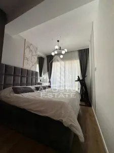 Apartament cu 2 camere, decomandat, loc suprateran, zona Soarelui - foto 4