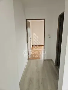 Apartament cu 2 camere, decomandat, etaj intermediar, zona Steaua - foto 5