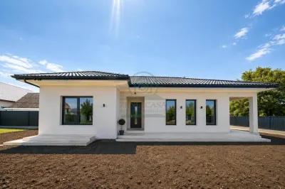 Casa 4 camereTomesti Iasi,  CANALIZARE CENTRU - Tomesti