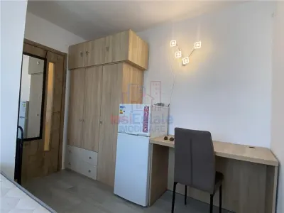 Camera cămin renovată complet  Piata Nicolina - foto 2