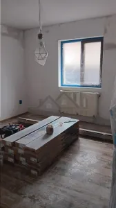 Visani  CASA PARTER acces usor spre oras - foto 9