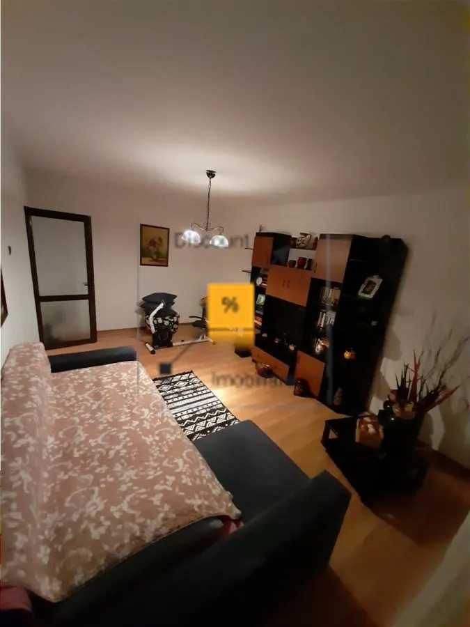 Apartament 2 camere b-dul Bucuresti - foto 4