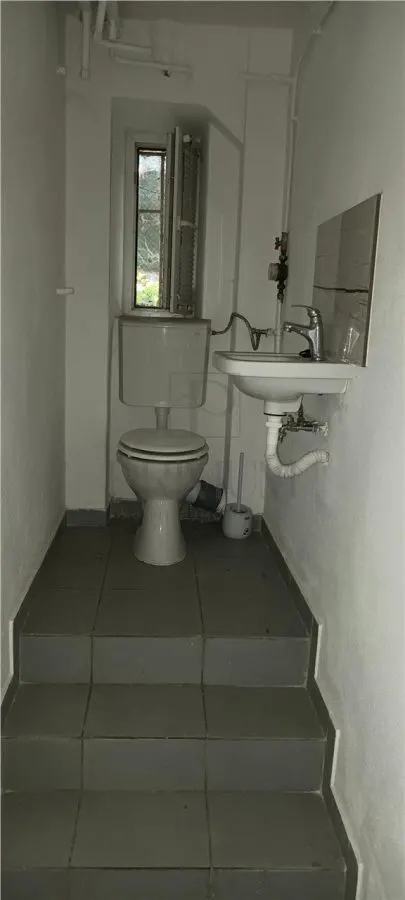 Spatiu comercial cu intrare din strada - Central - foto 7