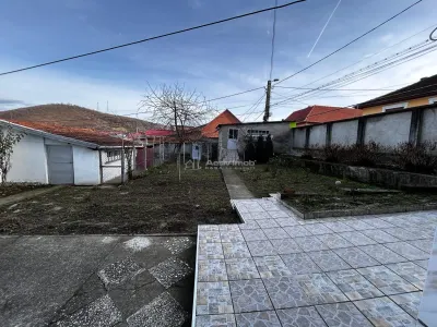 Bocsa Montana, Casa Solida cu Demisol+ Parter+ Etaj - foto 20