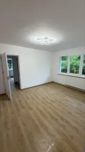 Apartament 2 camere zona Garii - p-ta Dacia,renovat nou,102000 Euro - Brasov